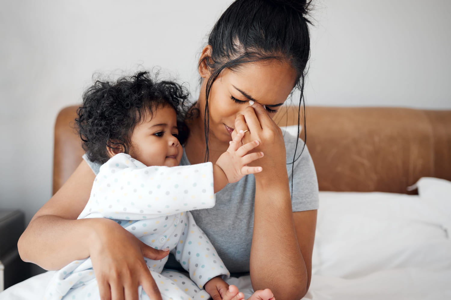 découvrez les causes, symptômes et solutions pour surmonter la dépression post-partum. obtenez des conseils pour vous sentir mieux et retrouver votre bien-être après l'accouchement.