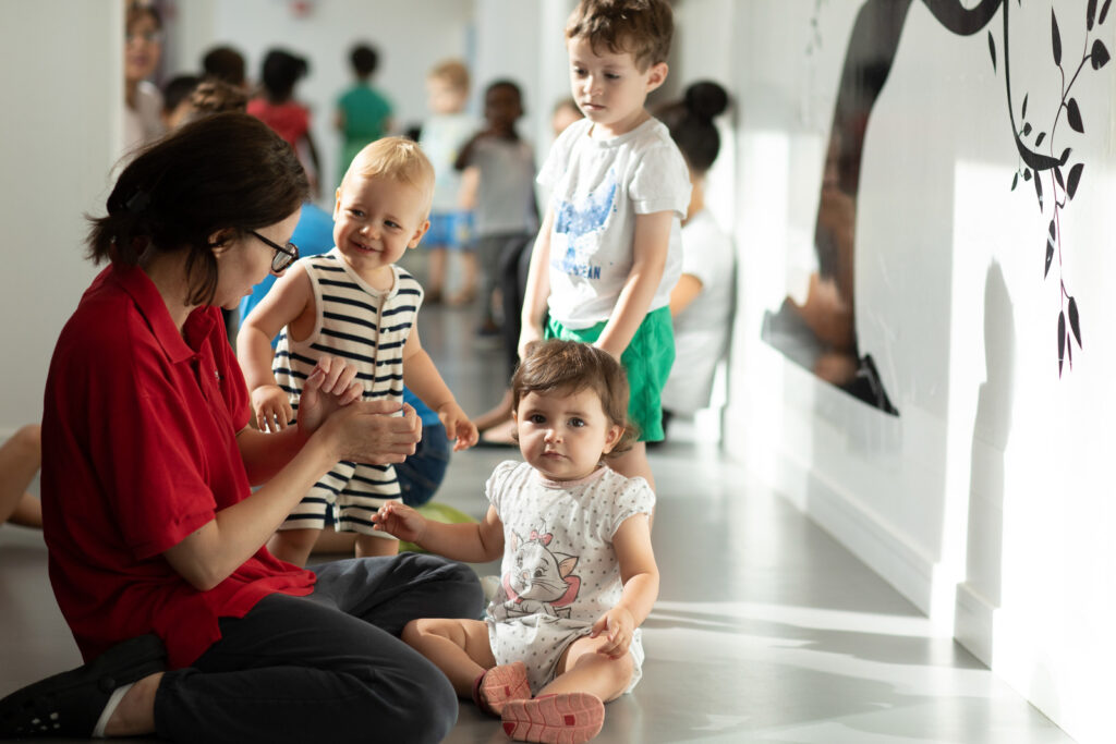 découvrez comment faire le meilleur choix pour la garde de votre enfant. explorez les différentes options disponibles, des crèches aux assistantes maternelles, en passant par les garderies, et trouvez la solution adaptée à vos besoins et ceux de votre enfant.