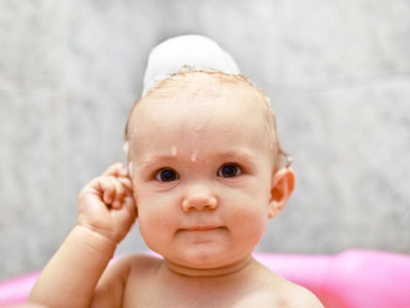 découvrez des astuces pratiques pour le bain de votre bébé et apprenez les meilleures conseils d'hygiène pour garantir un moment agréable et sécurisé. offrez à votre enfant un bain relaxant tout en veillant à sa propreté et à son bien-être.