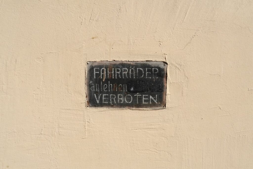 découvrez une sélection de prénoms autrichiens pour garçons, alliant tradition et originalité pour choisir le prénom parfait.